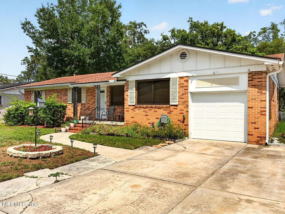 1st image of 1847 GROVE PARK Drive