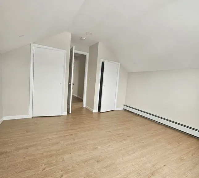 20 Monroe St #3 — Photo 6