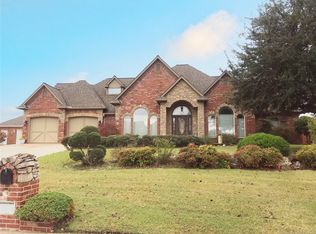 297 Cherry Grove Rd, Fort Gibson, OK 74434