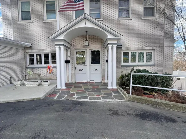 378-380 Flagg Pl, Staten Island, NY 10304