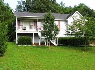 24 Pebble Brook Ct, Cartersville, GA 30120