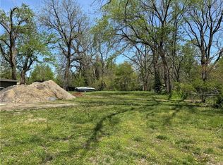 223 Lyon St, Lawrence, KS 66044