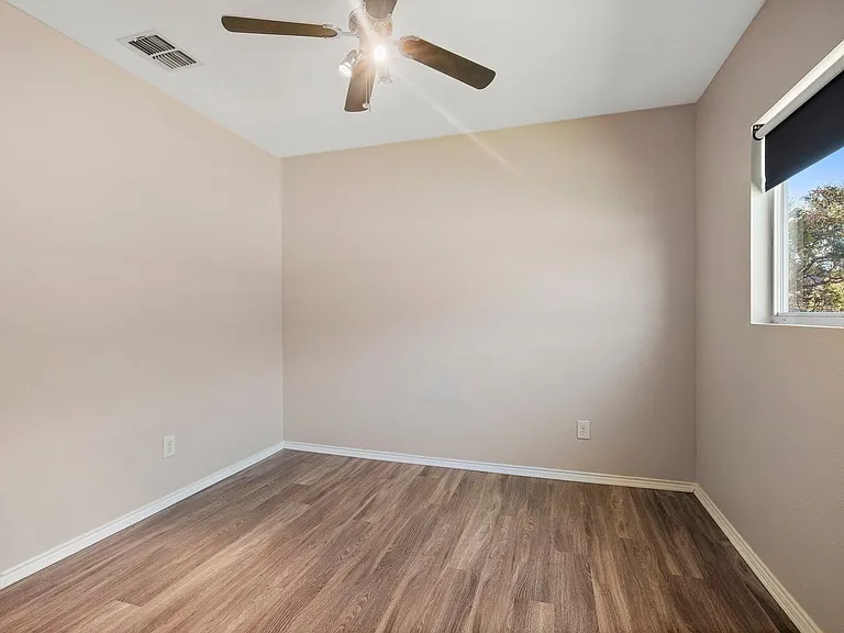 3538 Lantana Fls — Photo 20
