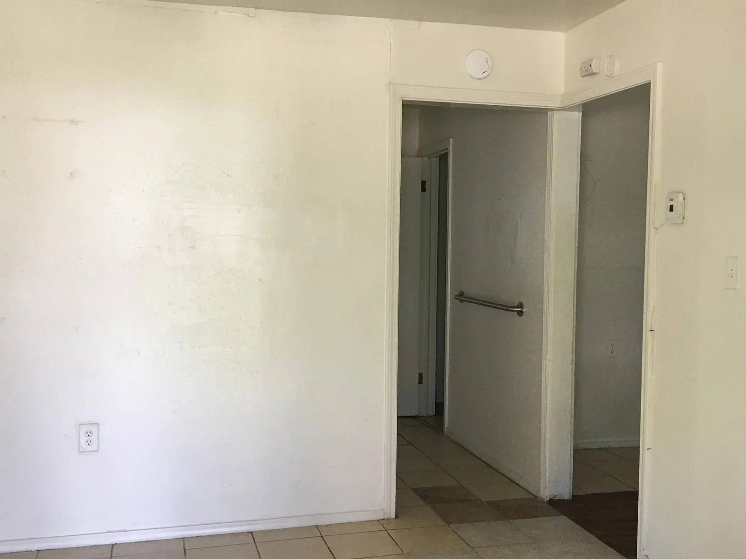 1 bed, 600 sqft, $700 — Photo 2