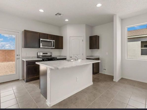 32 Camino Viejo, Los Lunas, NM 87031 – 3-bedroom rental in Los Lunas