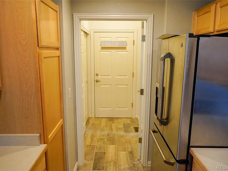 640 S Yarrow St — Photo 11