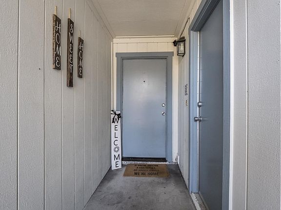 2nd image of 2337 17th Ave