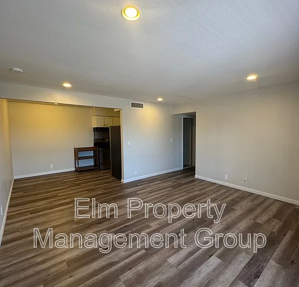 615 S Royal Crest Cir #24 — Photo 3