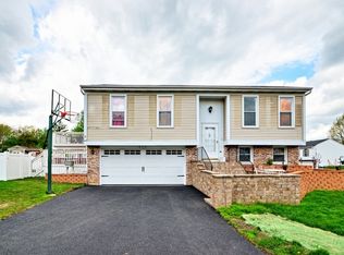 620 Iroquois Trl, Carol Stream, IL