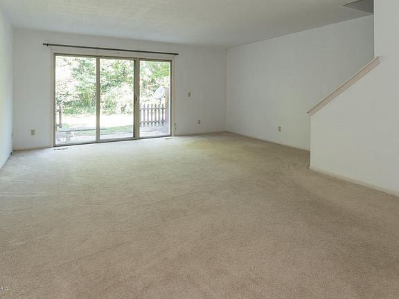 3rd image of 10230 Cricklewood Ct #46