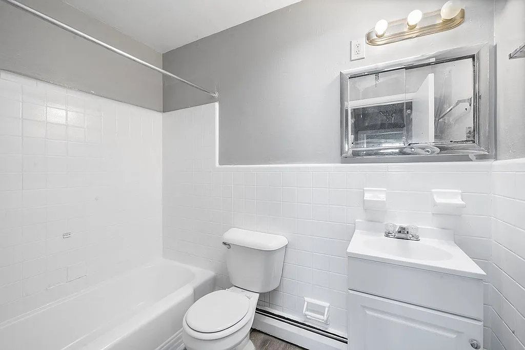 1 bed, $1,225 — Photo 3