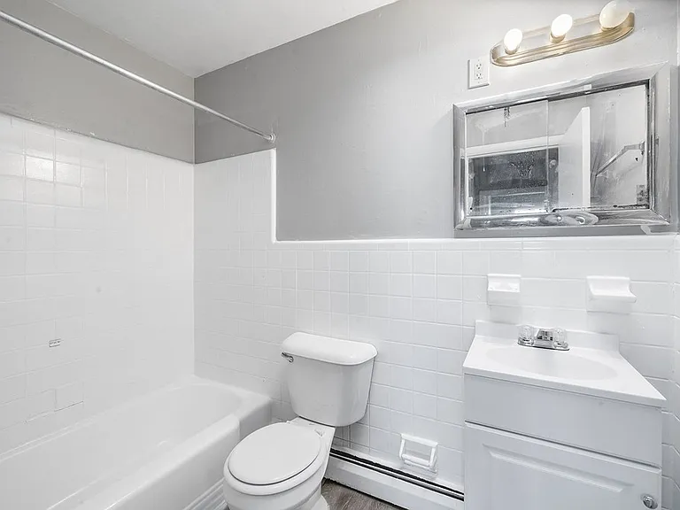 1412 W 72nd Ave #D1 — Photo 3