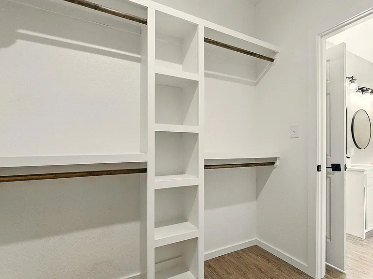 7433 FM 603 — Photo 22