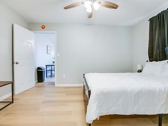 3rd image of 402 E 19th St #1