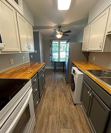 5th image of 2031 Bayou Ln APT C