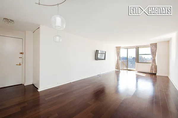 Rented by Citi Habitats | media 11
