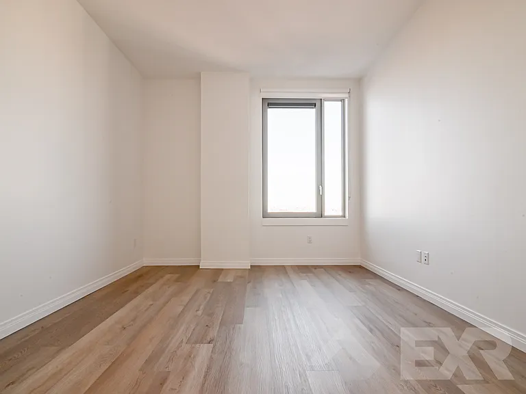 957 Atlantic Ave #207 — Photo 6