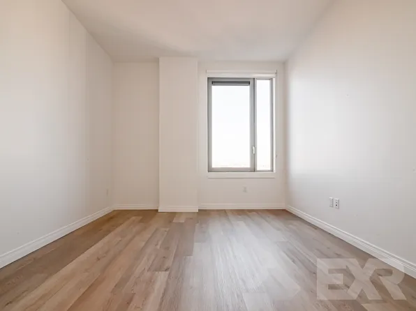 957 Atlantic Avenue image 2 of 17