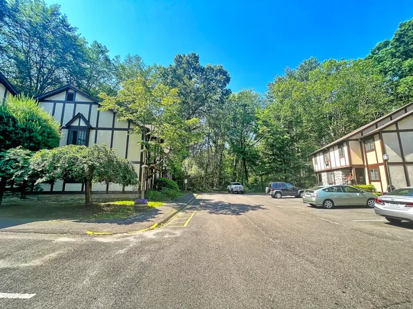 548 Swanson Crescent #548, Milford, CT 06461