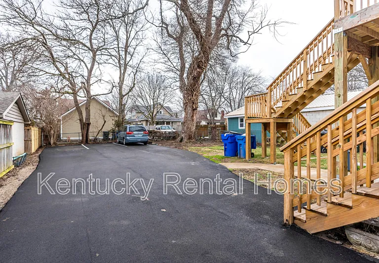 161 Preston Ave — Photo 4