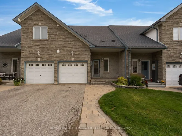 125 Huronia Rd #11, Barrie, ON L4N 4G1