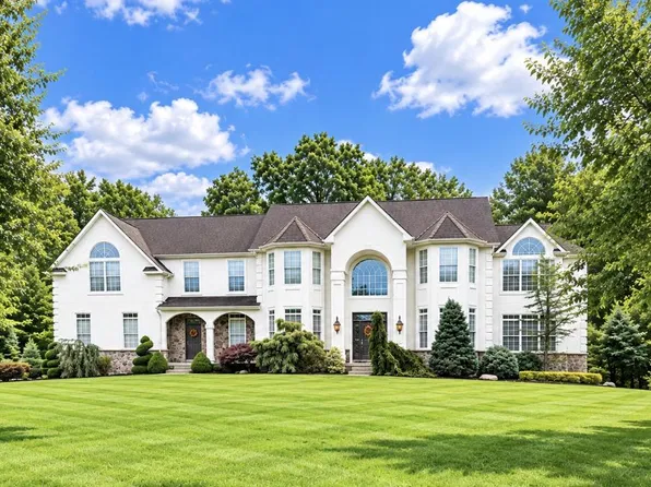 122 Florawood Ct, Franklinville, NJ 08322