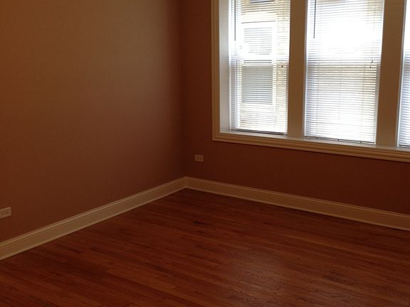 4th image of 3741 W Eastwood Ave #1