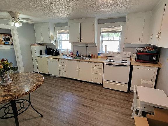 5th image of 419 W Parrish St