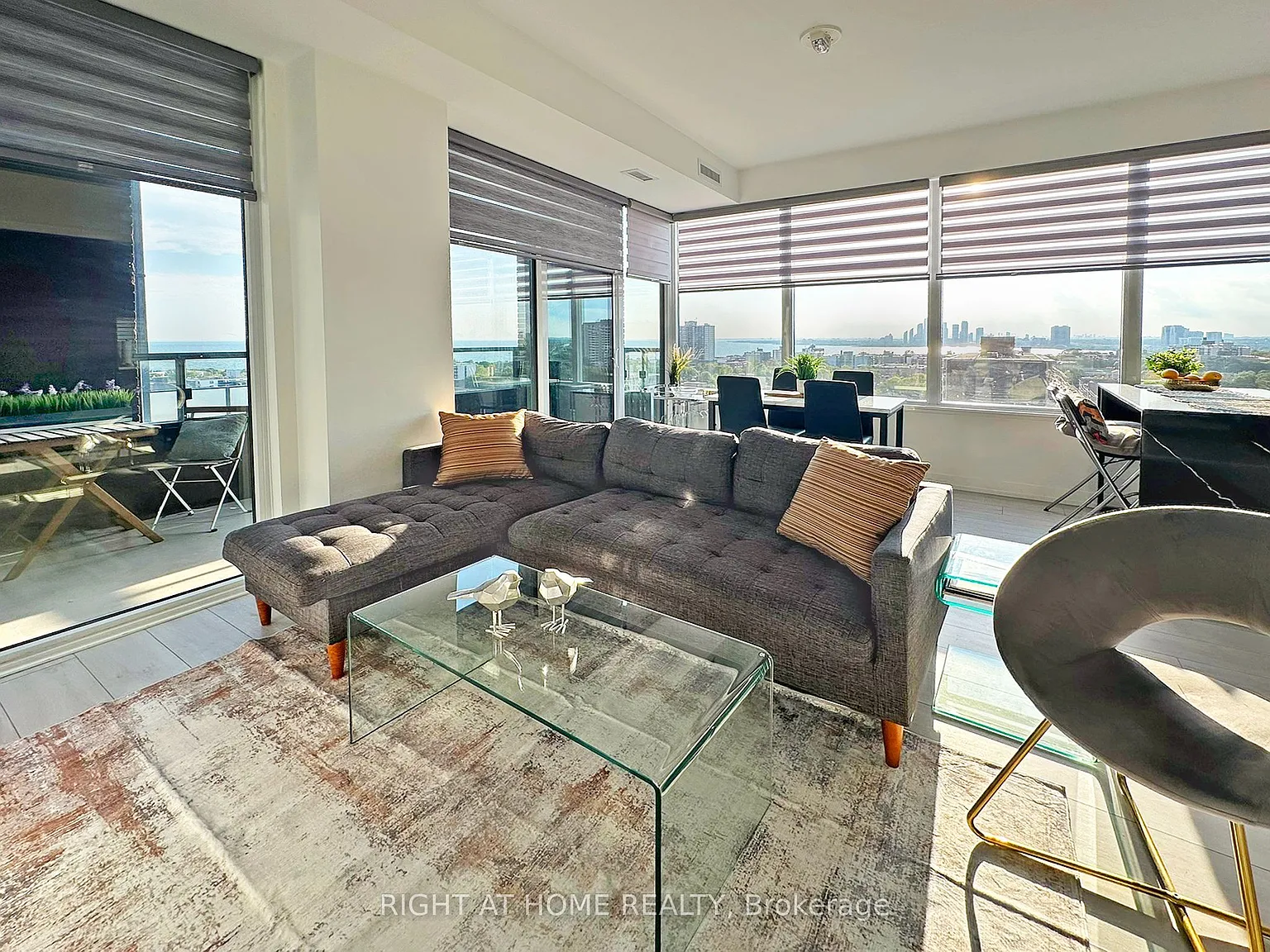 3 bed, $3,900 — Photo 3