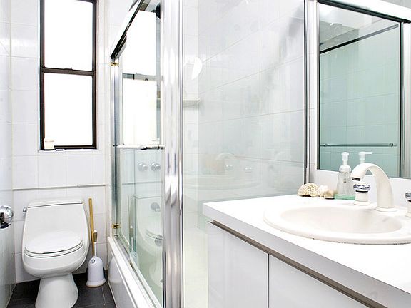 3rd image of 269 W 72nd St APT 14-B