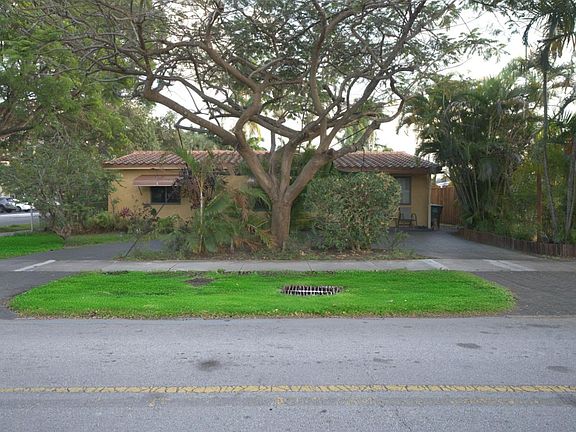 3rd image of 1124 NE 7th St