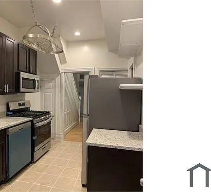 135 Adams St NW — Photo 13