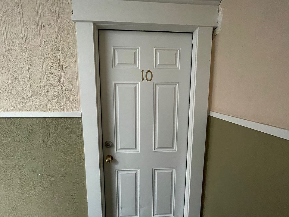 1st image of 881 Huntington Ave APT 10