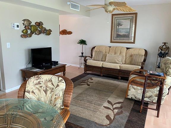 3rd image of 7454 Palm Island Dr #14