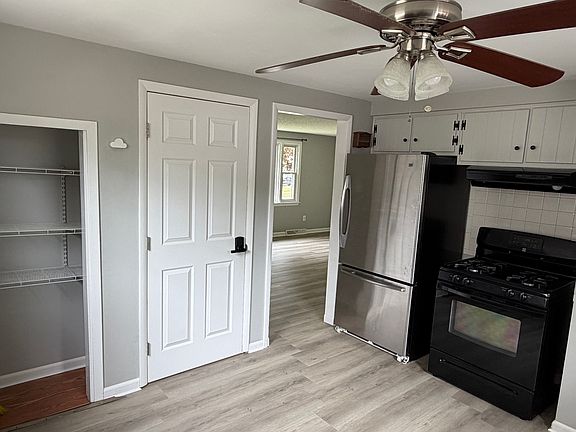2nd image of 91 Balen Dr #1