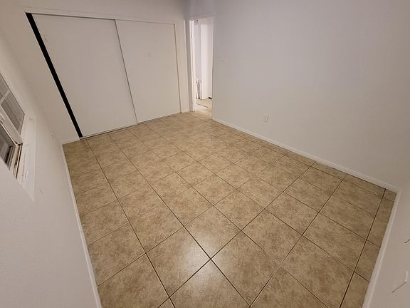 4th image of 39327 Paris Ave #2