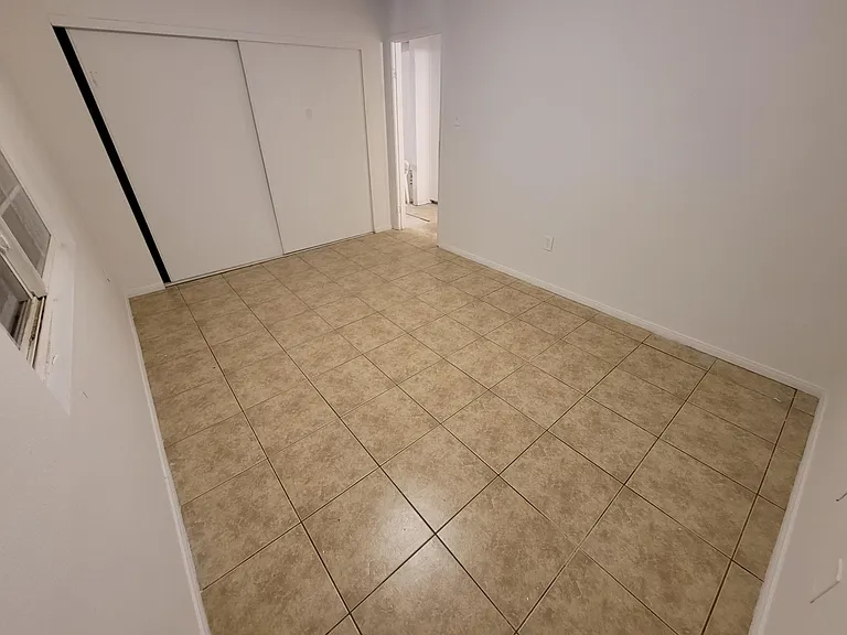 39327 Paris Ave #2 — Photo 4