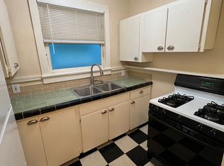 910 SE 37th Ave APT 102, Portland, OR 97214