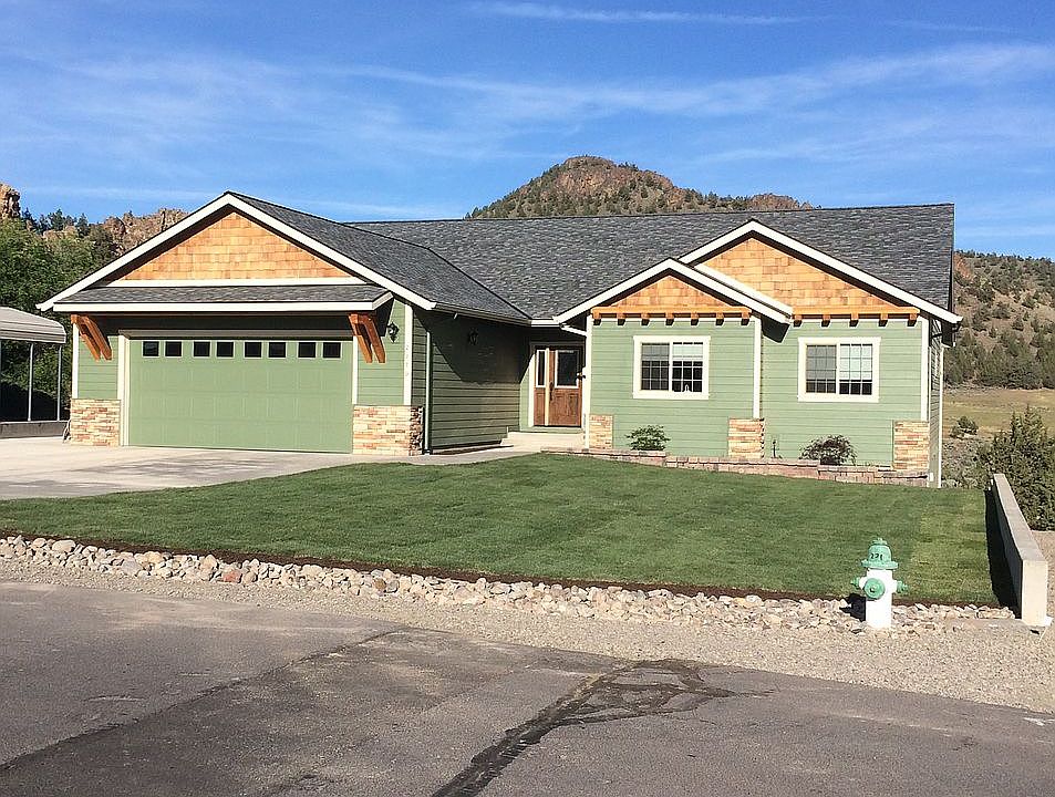 Street View Looking East