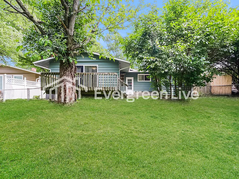 7973 Kirkland Dr — Photo 3
