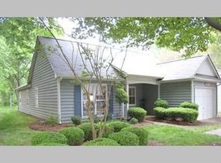 815 Farm Tree Ln, Charlotte, NC 28209