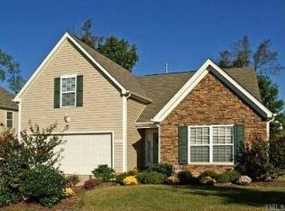 716 Red Oak Tree Dr, Fuquay Varina, NC 27526