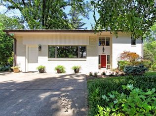 4911 Little Falls Rd, Arlington, VA 22207