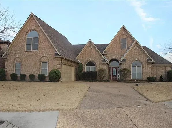 10521 Red Stone Dr, Collierville, TN 38017