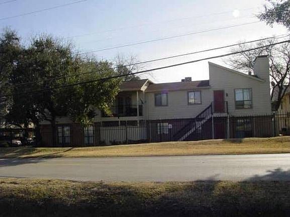 4th image of 6646 E Lovers Ln APT 909
