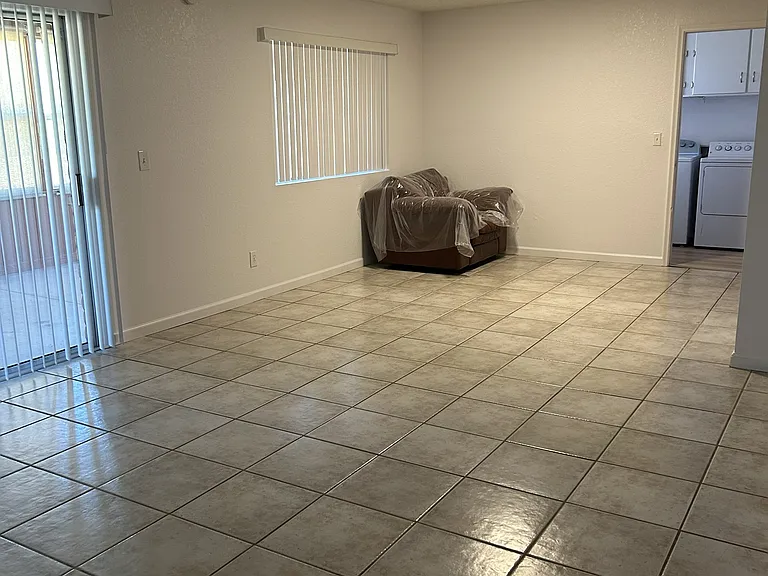 11830 N Joi Dr — Photo 9