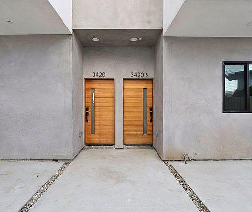 Back Duplex entrances