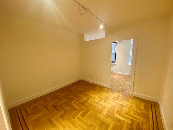 5th image of 56 W 65th St #3H