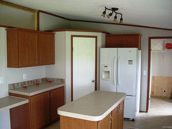 14522 Abell Road 008