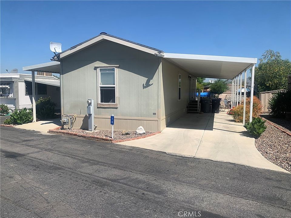1st image of 1600 S San Jacinto Ave Spc 16